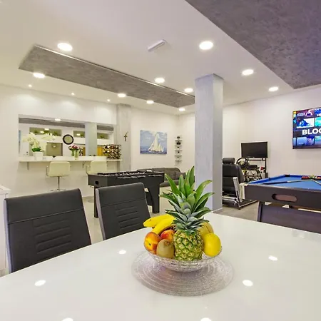 アパート Naomi *