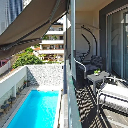 Naomi Apartment *