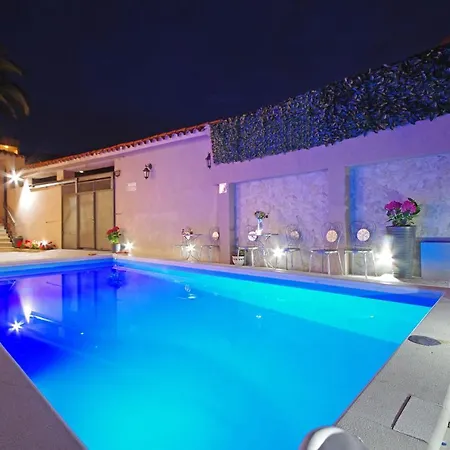 Appartamento Naomi *